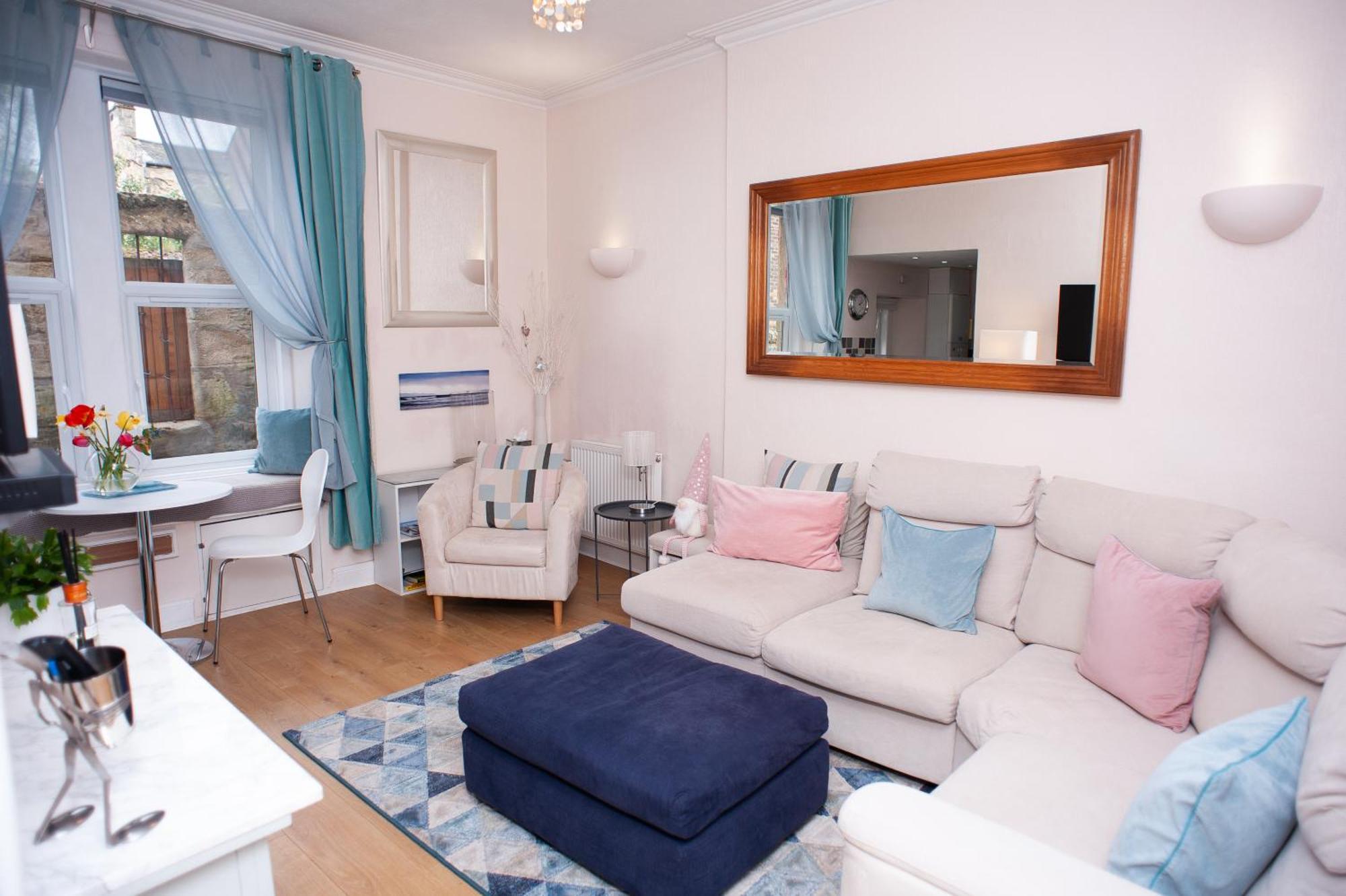 Bees Townhouse- Cupar Apartment Bagian luar foto